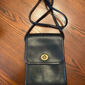 Vintage Coach Black small shoulder bag